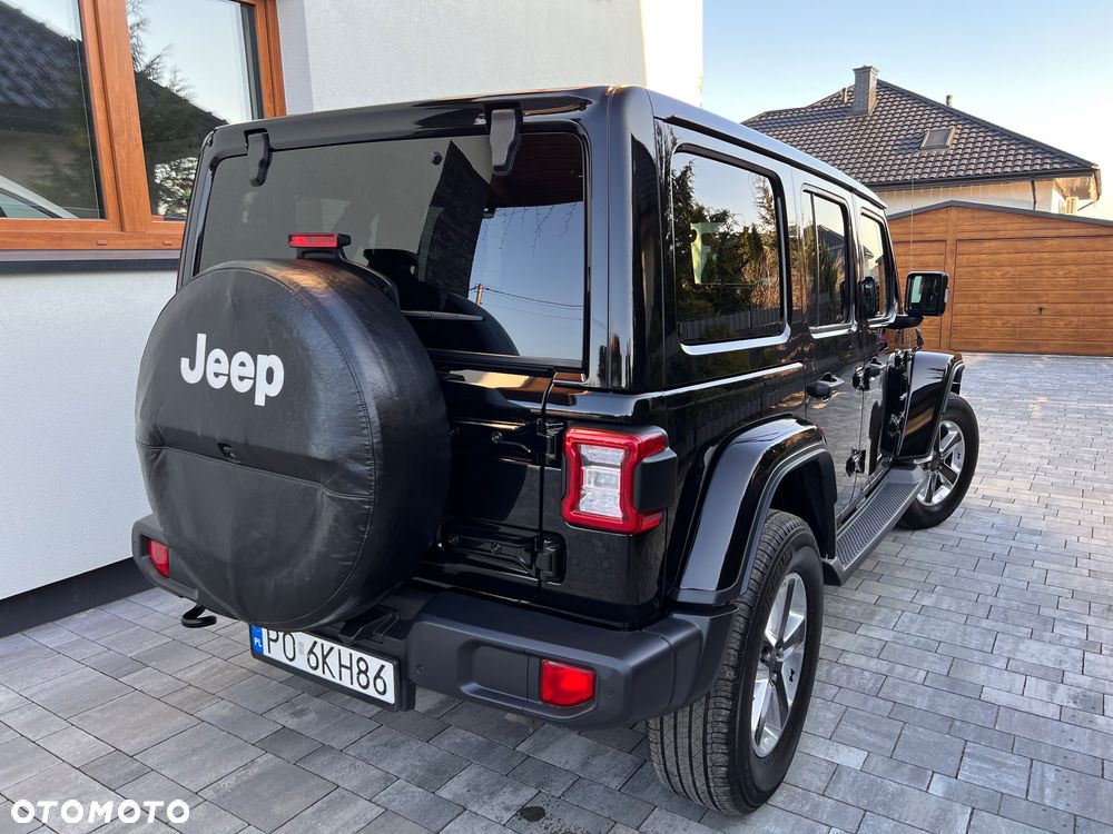 Jeep Wrangler Unlimited GME 2.0 Turbo Sahara - 24