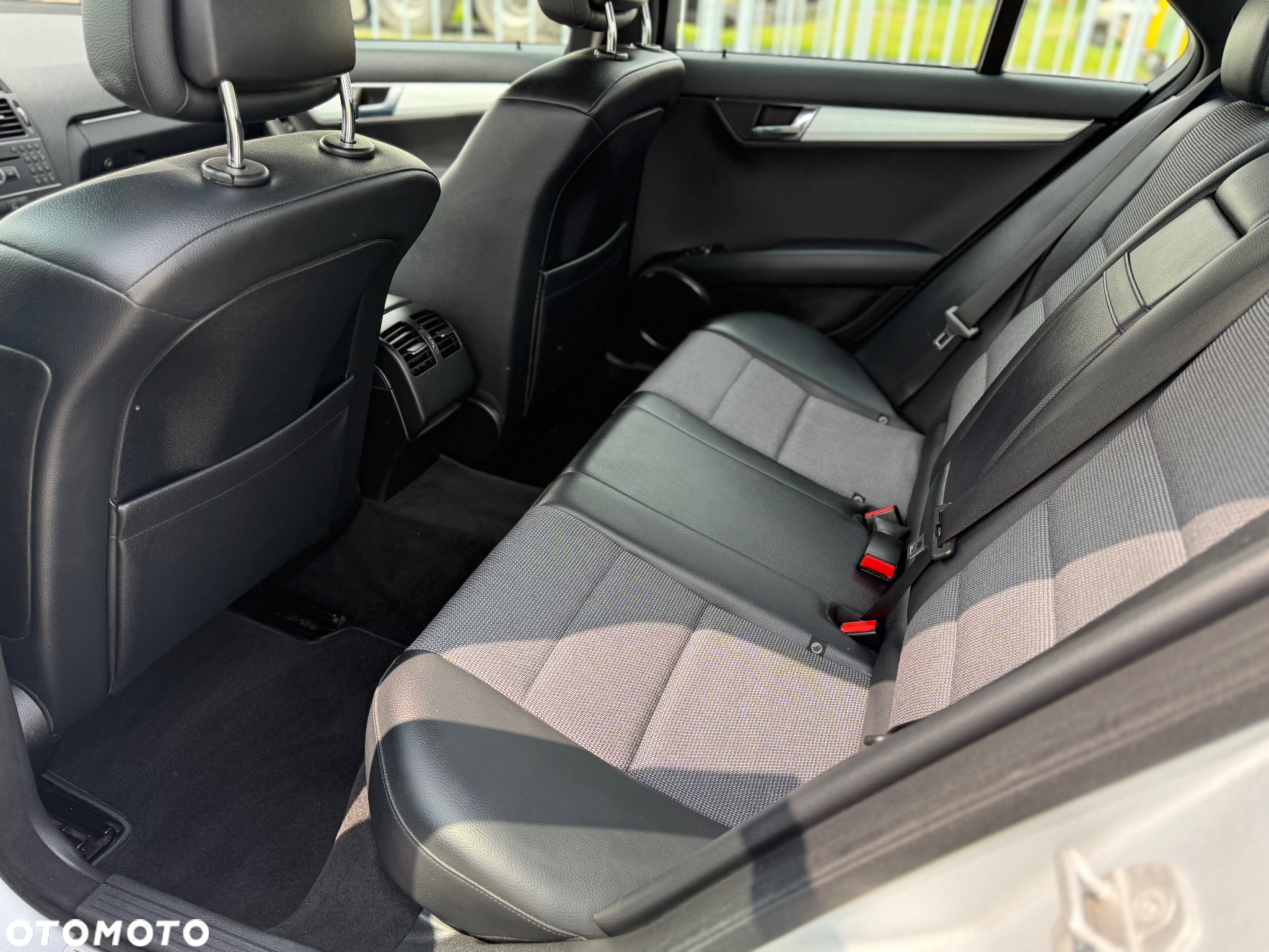 Mercedes-Benz Klasa C 350 T 7G-TRONIC Avantgarde - 17