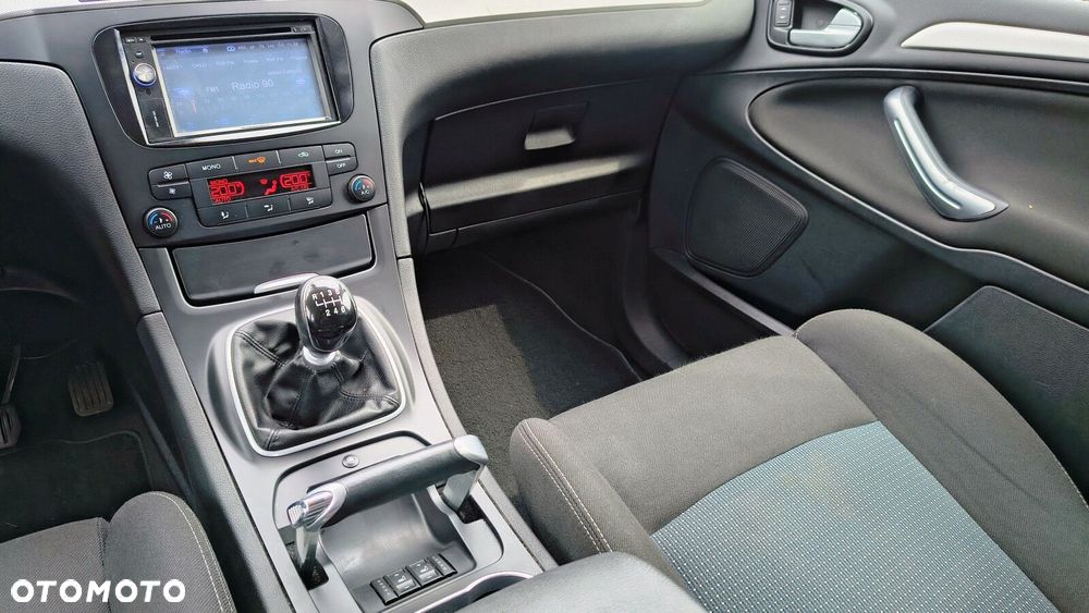 Ford S-Max - 24