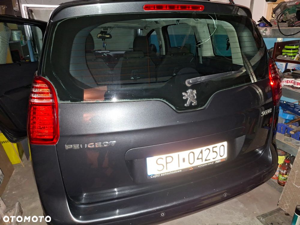 Peugeot 5008 - 17