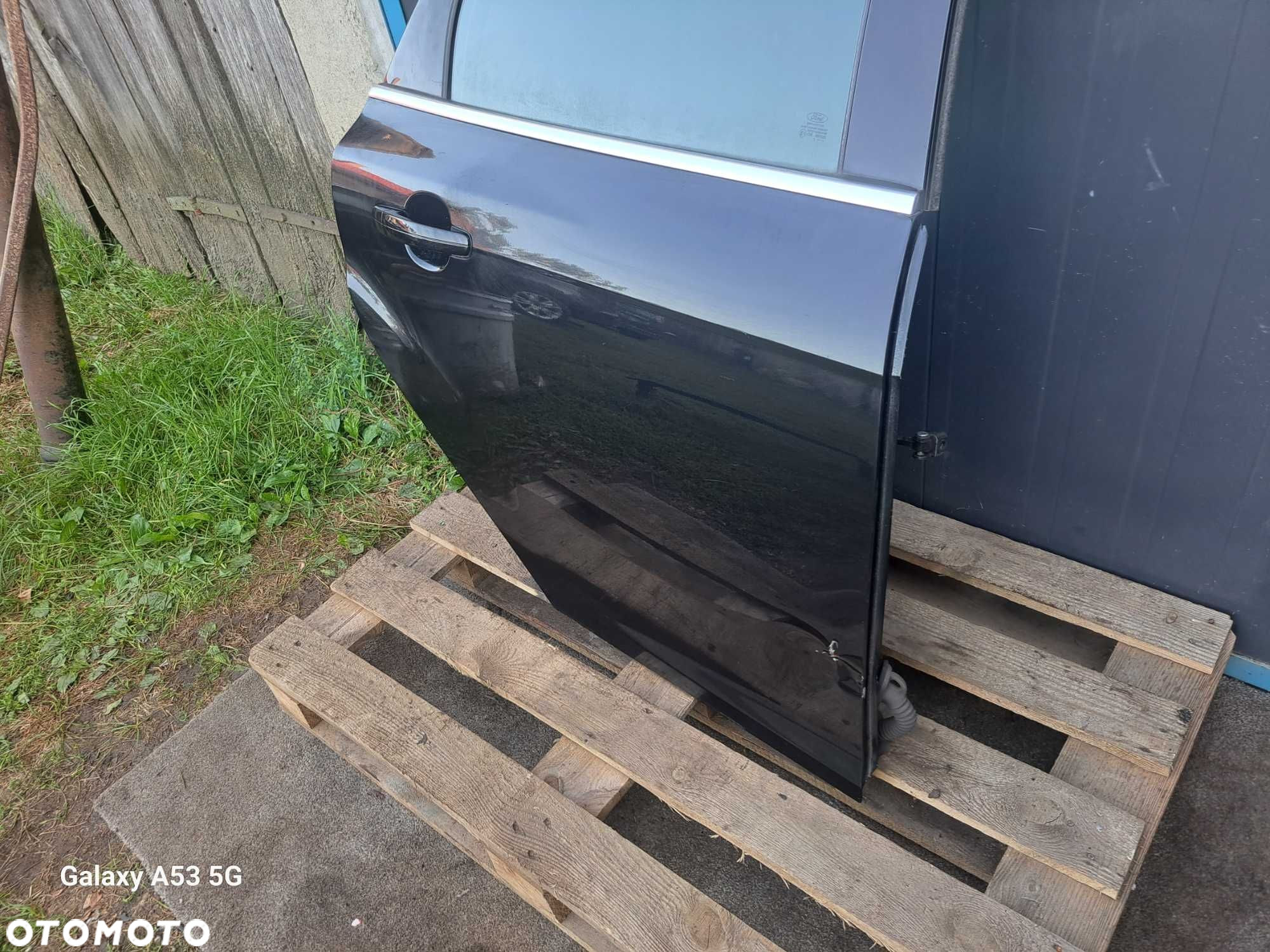 Drzwi prawy tył FORD FOCUS MK3 HB (10-14) kod lakieru FB KOMPLETNE - 3