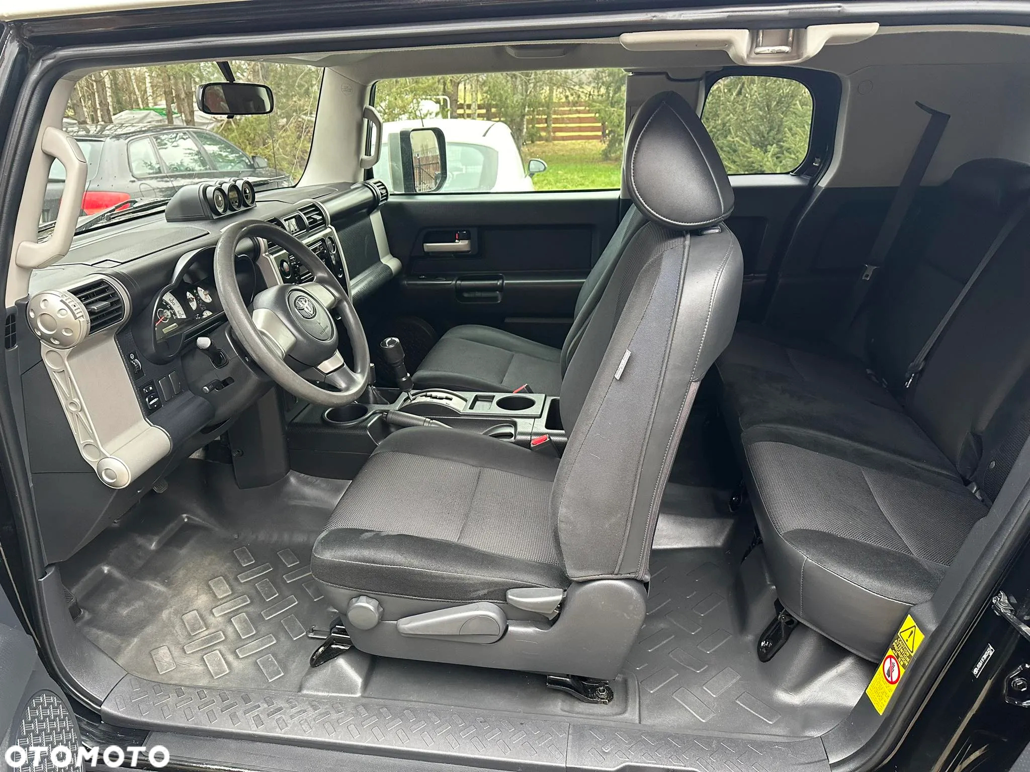 Toyota FJ Cruiser 4.0 4x4 - 32