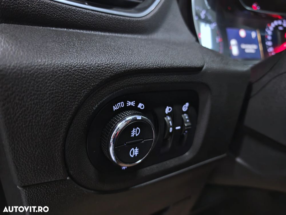 Opel Grandland X 1.2 Start/Stop Automatik Business Edition - 24