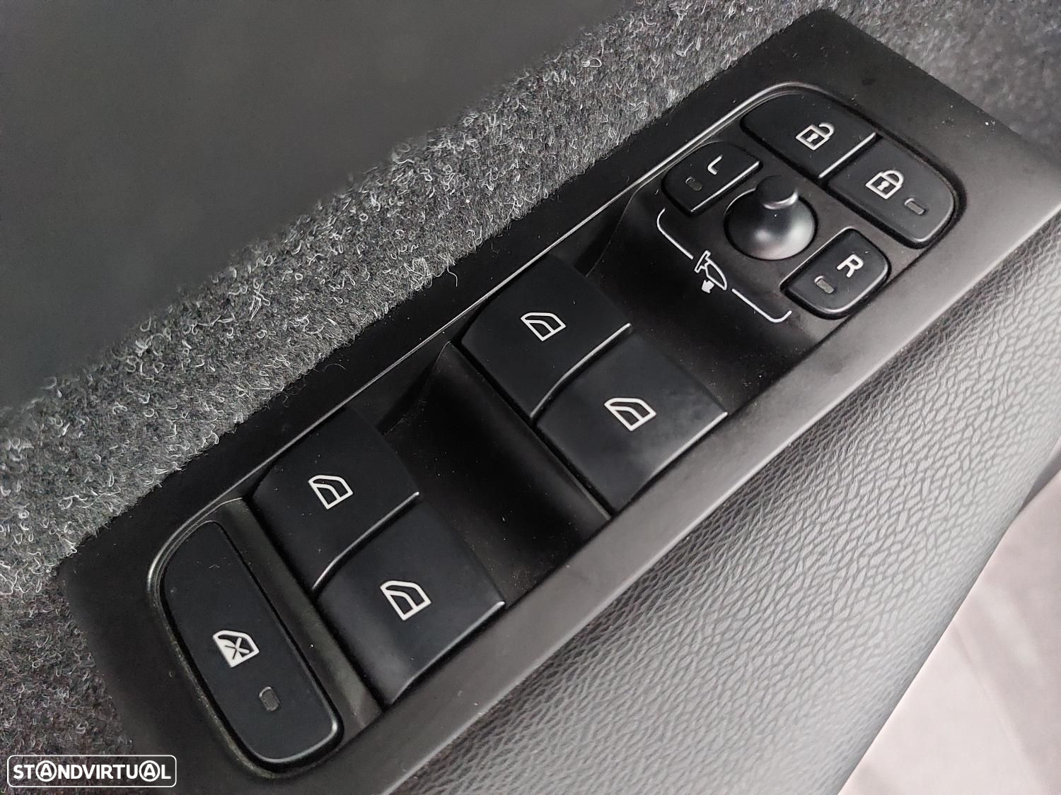 Volvo XC 40 1.5 T2 Momentum - 16