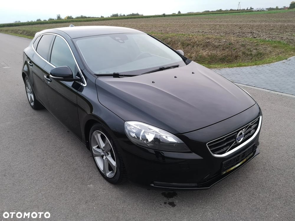 Volvo V40 T3 Momentum - 21