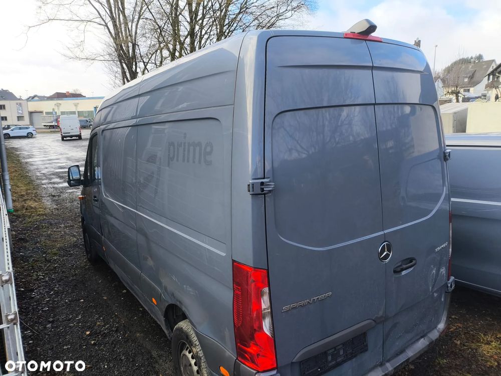 Mercedes-Benz sprinter - 4