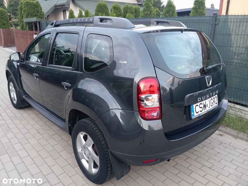 Dacia Duster 1.6 SCe Laureate S&S - 9