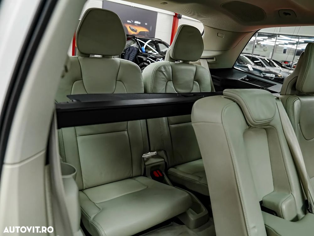 Volvo XC 90 T8 AWD Recharge Geartronic Inscription - 18