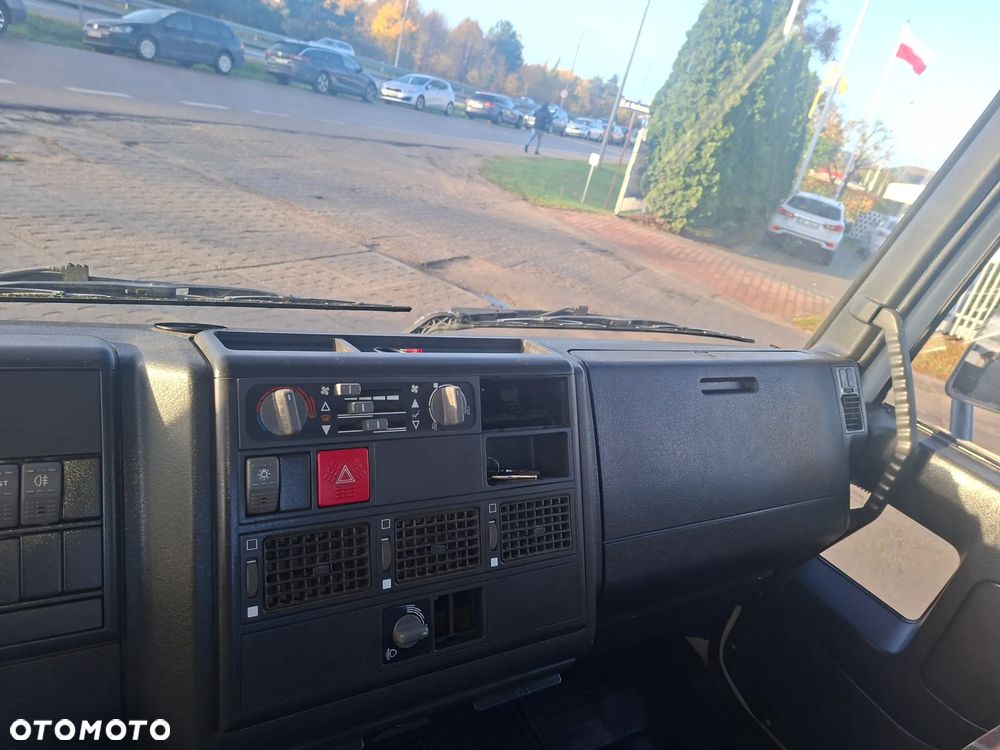 Iveco Eurocargo  wywrotka - 16
