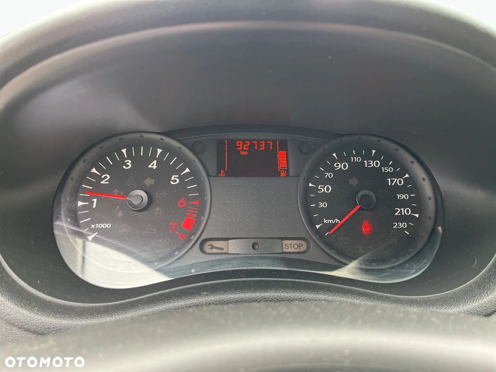Renault Clio 1.2 16V Alize - 12