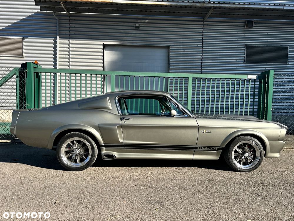 Ford Mustang - 5