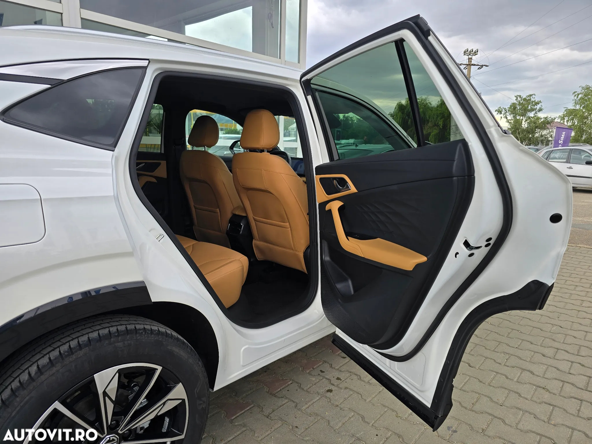 MG HS 1.5T Aut. Luxury - 11