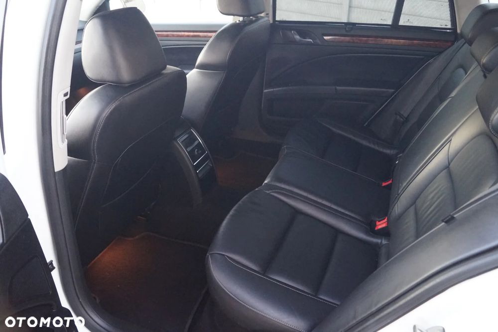 Skoda Superb 2.0 TDI Exclusive - 33