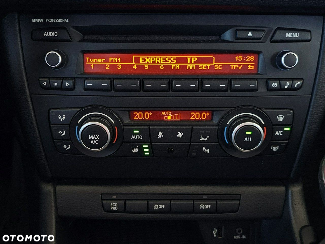 BMW X1 - 16