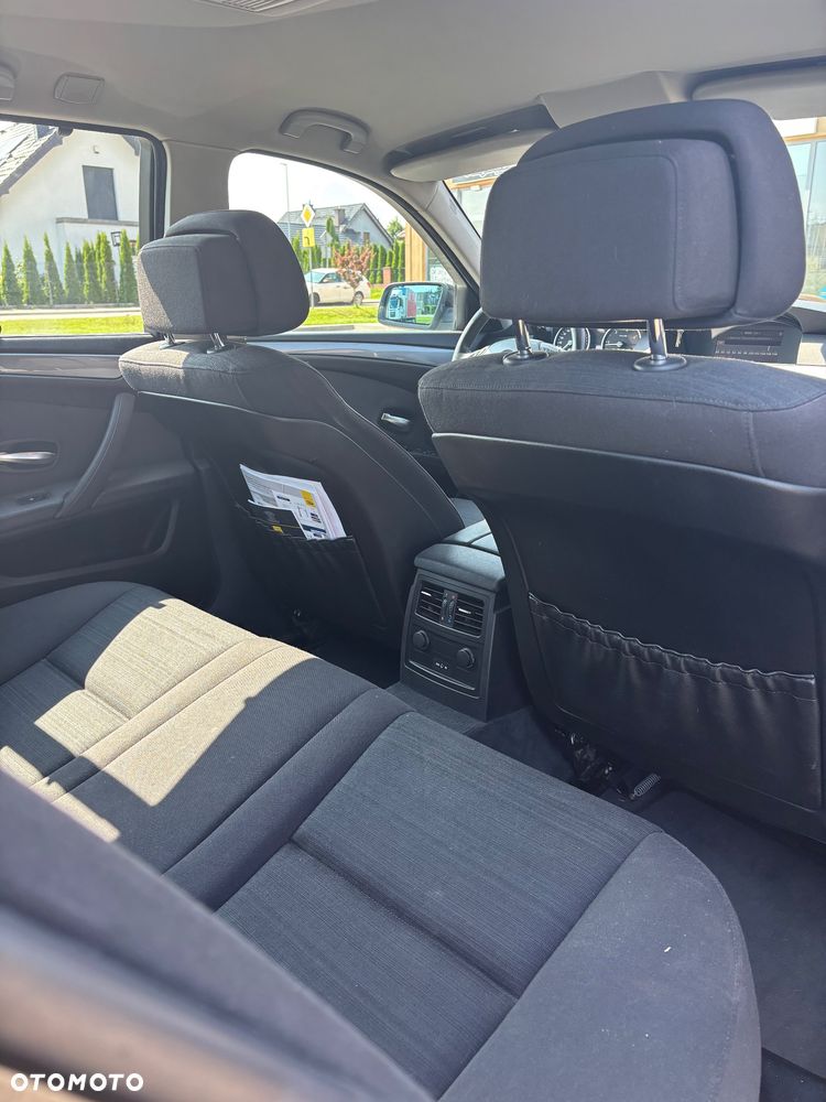 BMW Seria 5 520d - 15