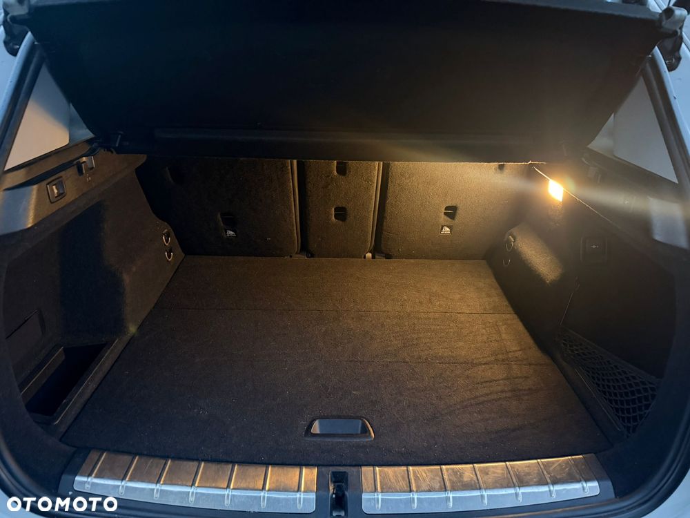 BMW X1 xDrive20d xLine sport - 27