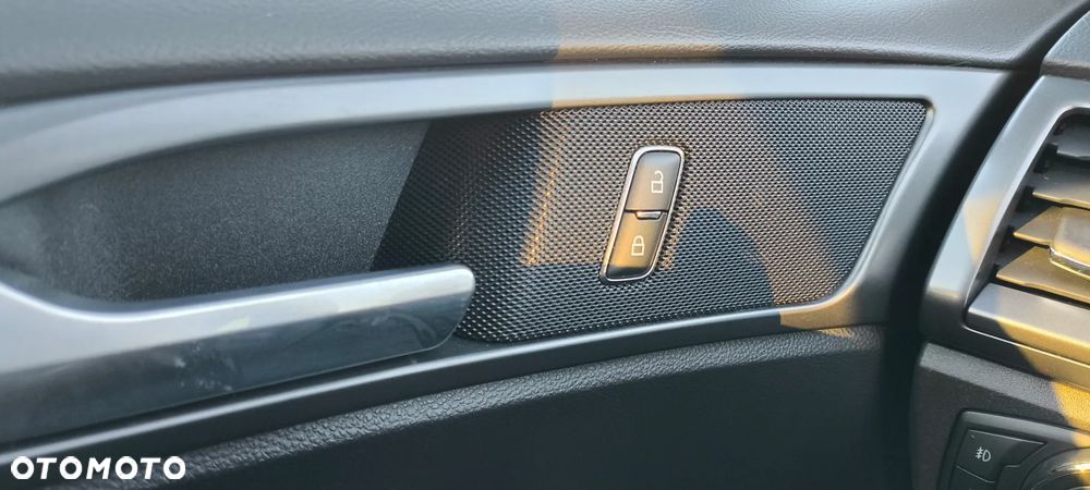 Ford Mondeo 1.5 EcoBoost Trend - 25