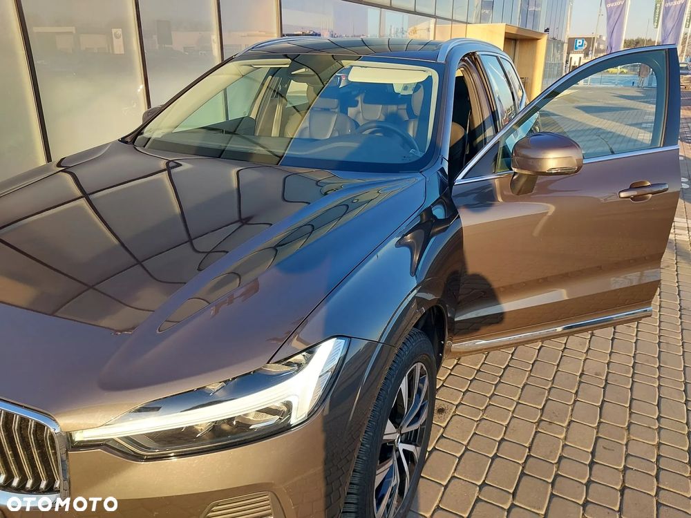 Volvo XC 60 B4 D AWD Plus Bright - 1