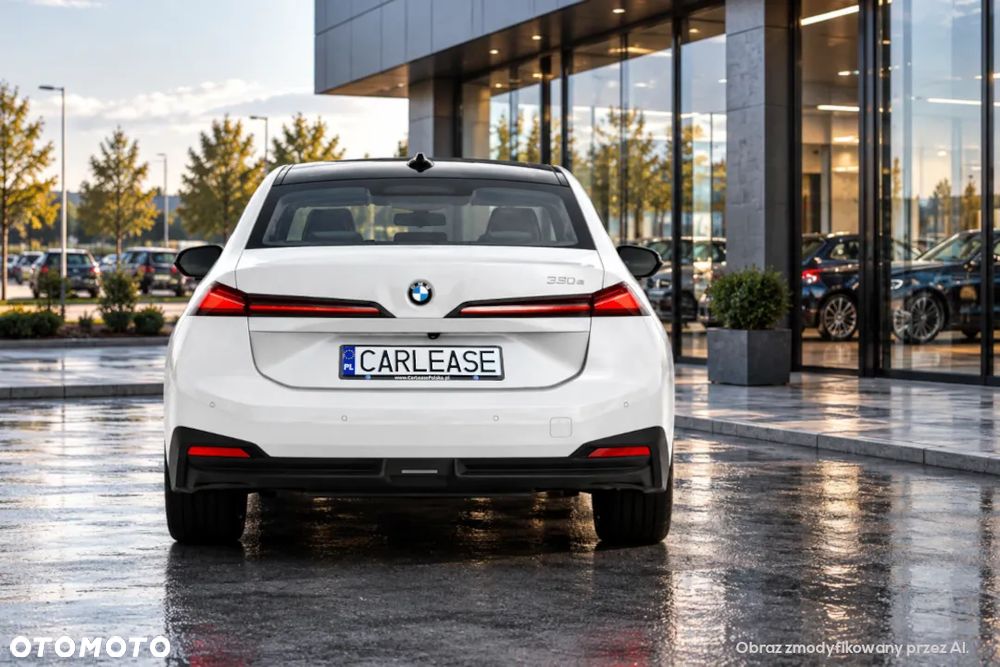 BMW Seria 3 318i - 8