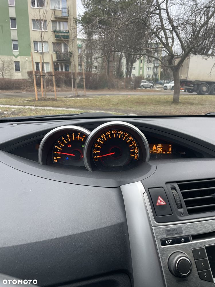 Toyota Verso - 5