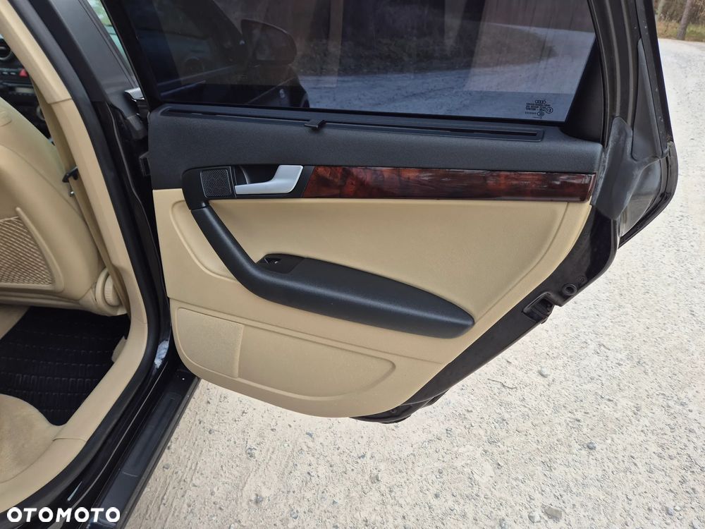 Audi A3 Sportback 2.0 TDI DPF Ambition - 32