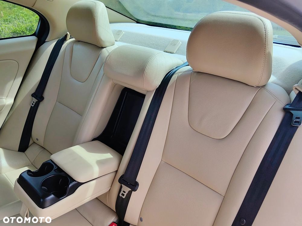 Volvo S60 T5 Geartronic Summum - 23