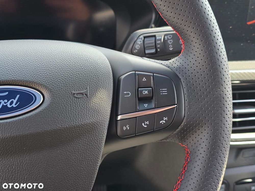Ford Focus 1.0 EcoBoost mHEV ST-Line X - 16