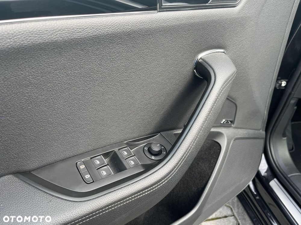 Skoda Superb 2.0 TDI SCR L&K DSG - 15