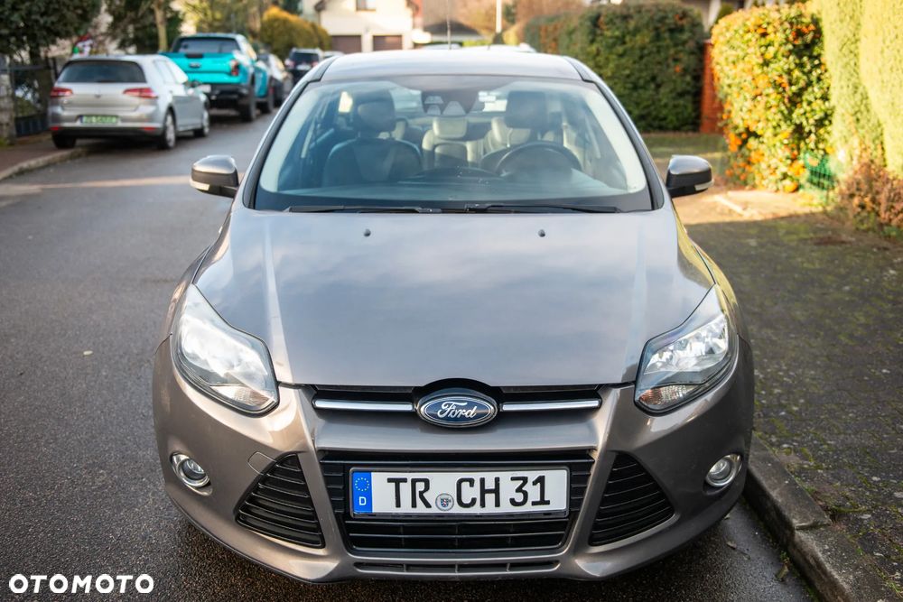 Ford Focus 2.0 TDCi DPF Style+ - 9
