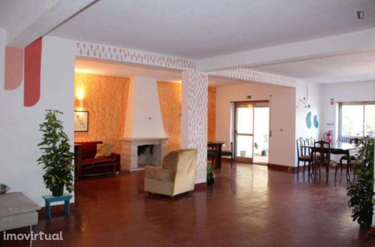 Quarto - localizado em Carcavelos Lisbon - Grande imagem: 5/8