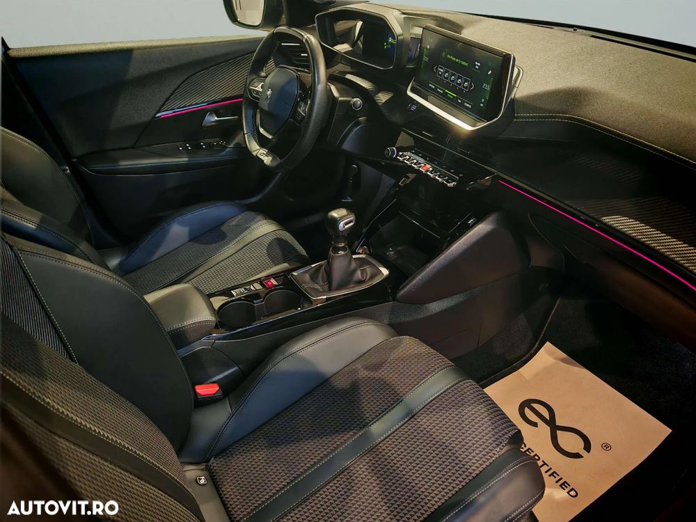 Peugeot 2008 PureTech 130 Stop&Start GT-Line Edition - 12