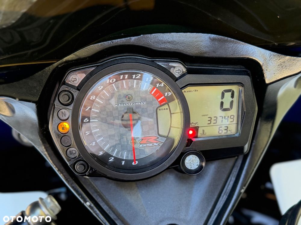 Suzuki GSX-R - 38