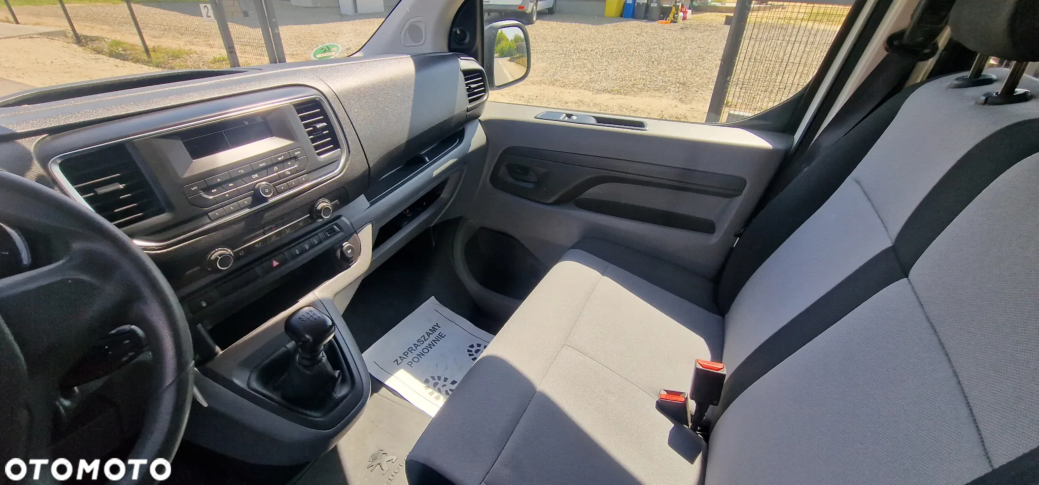 Peugeot Expert - 8