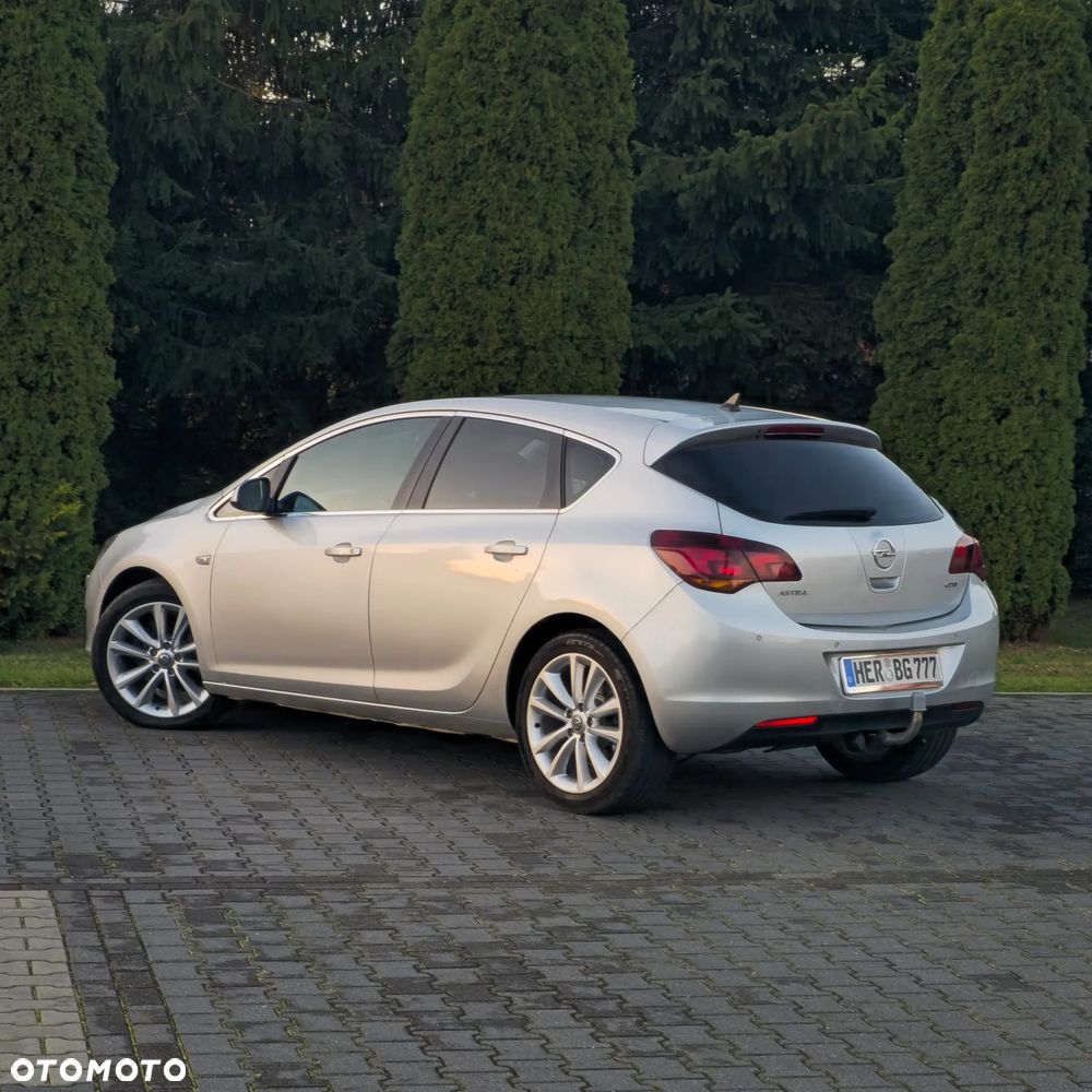 Opel Astra 1.7 CDTI DPF Cosmo - 18