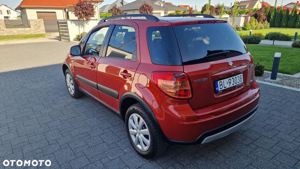 Suzuki SX4 1.6 VVT 4x4 Comfort - 25