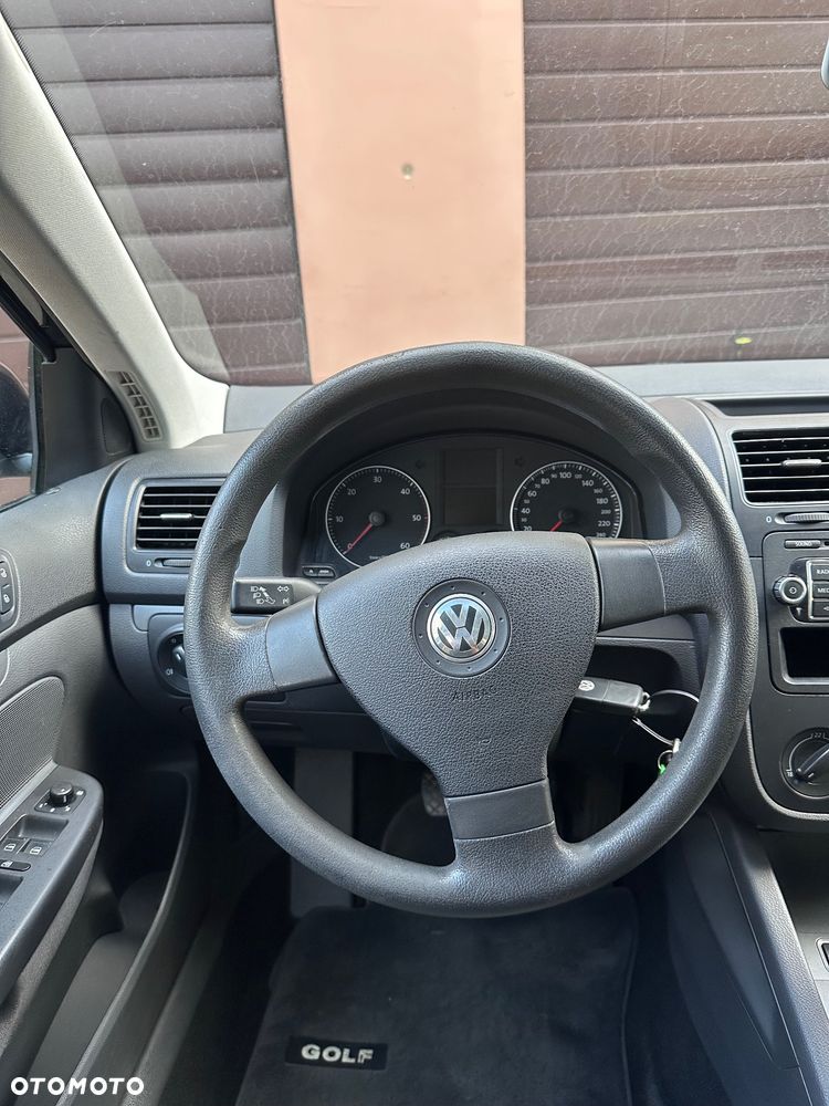 Volkswagen Golf 1.9 TDI DPF Trendline - 32