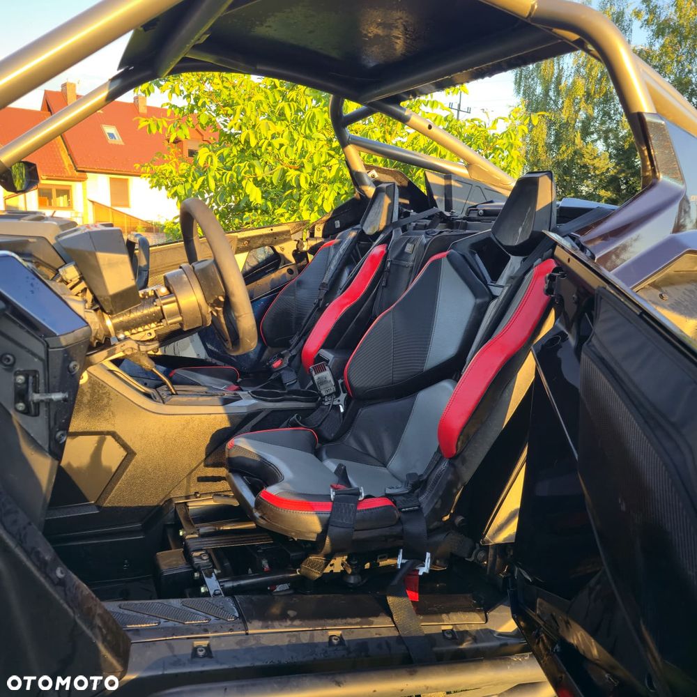 Polaris RZR - 6