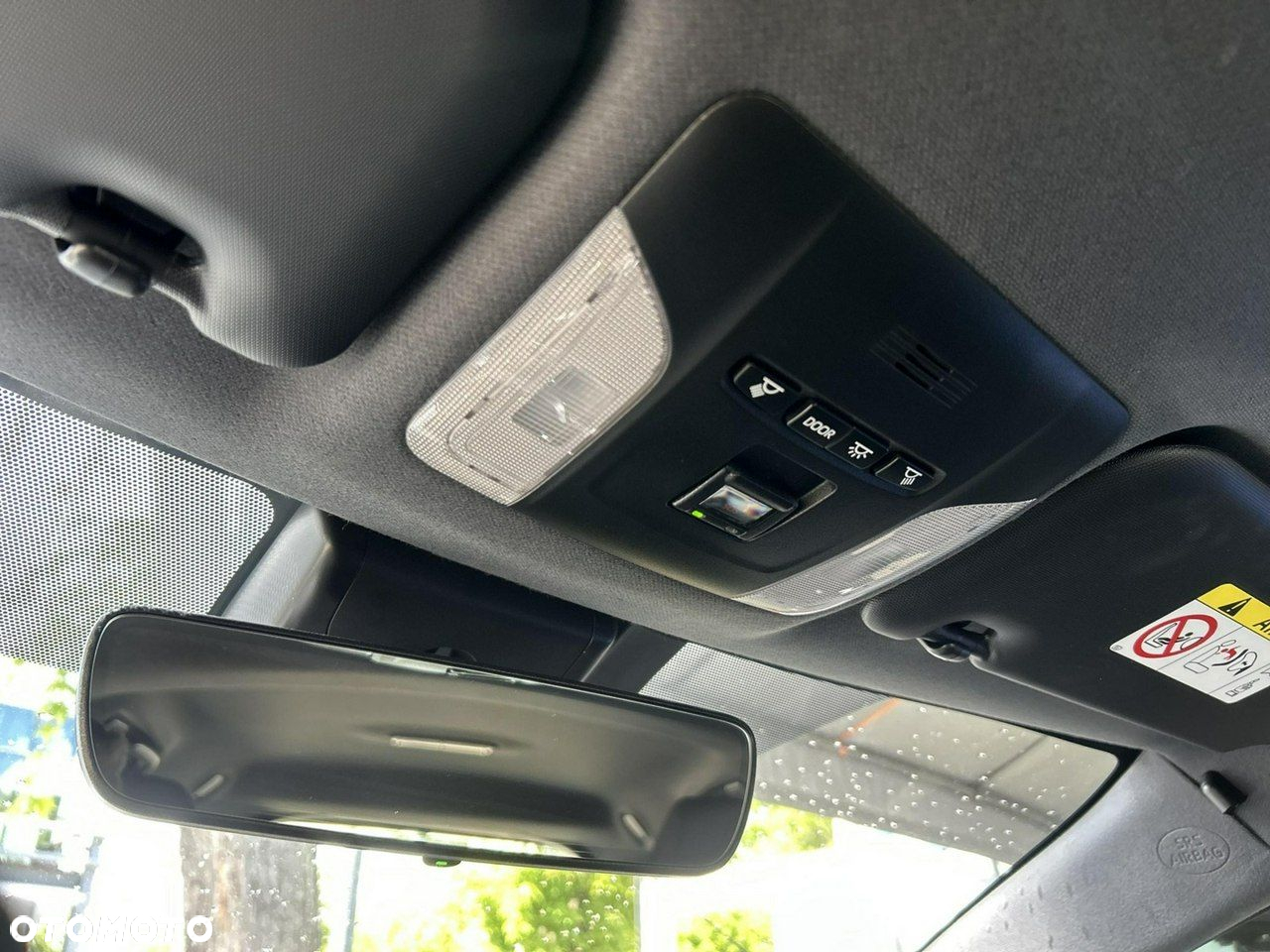 Toyota Corolla 1.8 Hybrid Comfort - 30