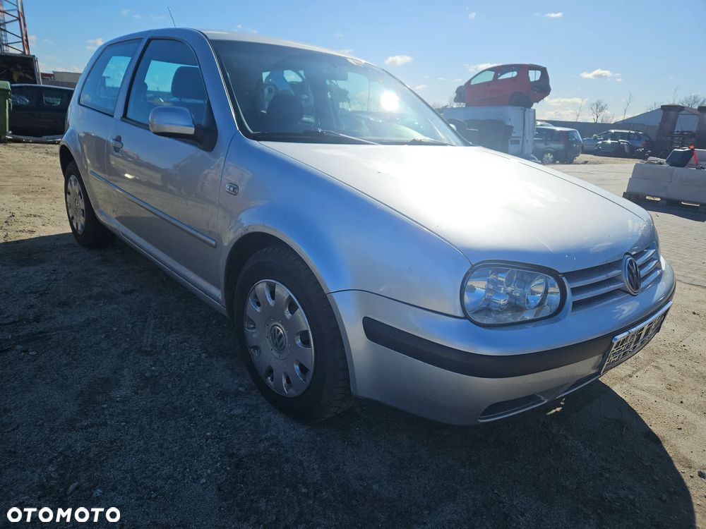 Części VW Golf IV 4 1,6 b 77kW 105KM 2000r 3d hatchback LA7W - 2