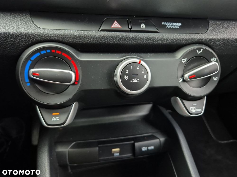 Kia Stonic 1.2 M - 23