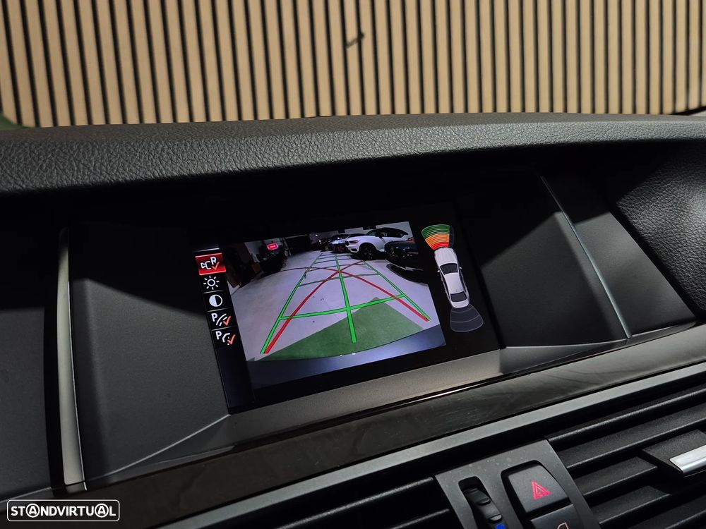 BMW 520 d xDrive Auto - 13