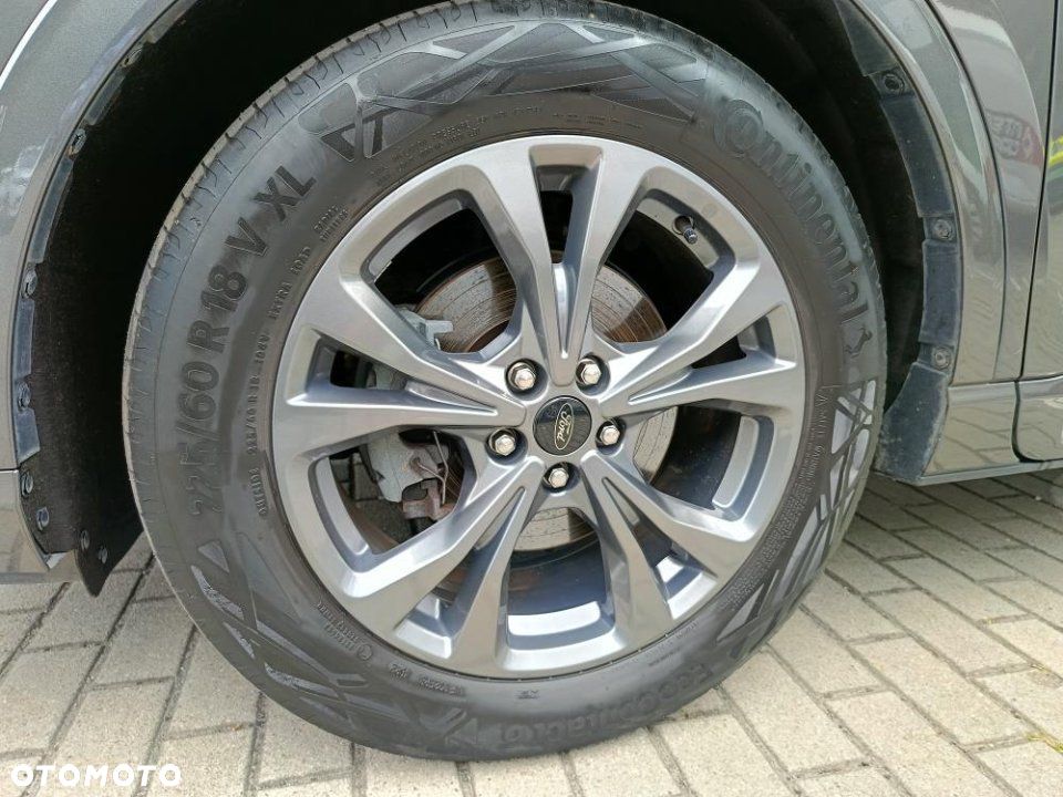 Ford Kuga - 25