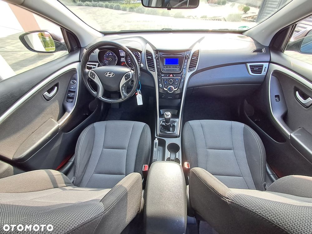 Hyundai i30 - 24