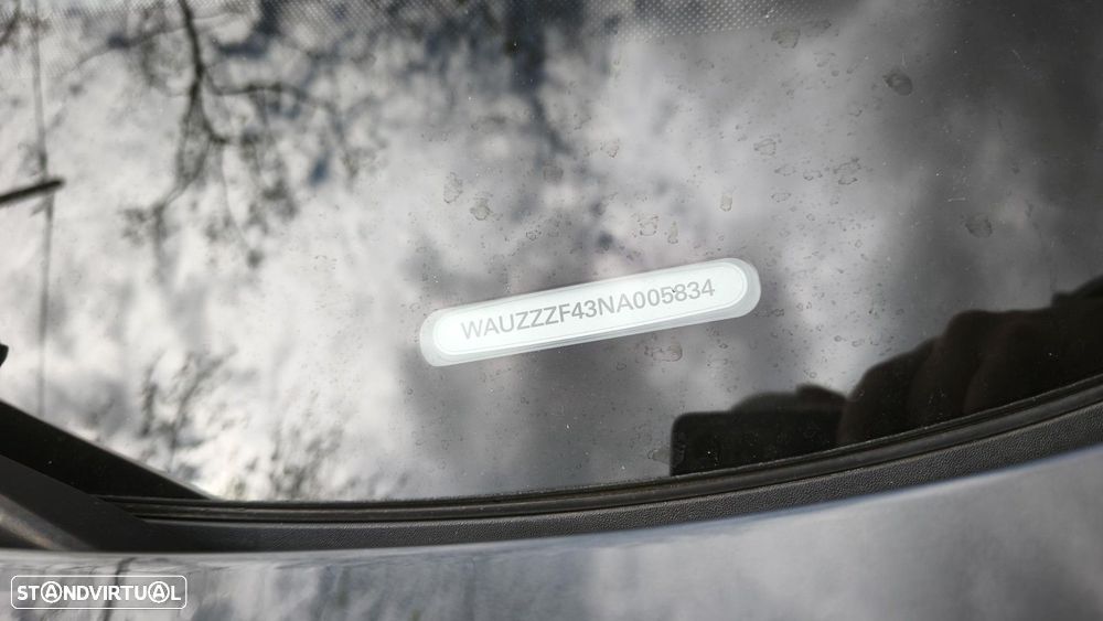 Audi A4 Avant 30 TDI S tronic - 5