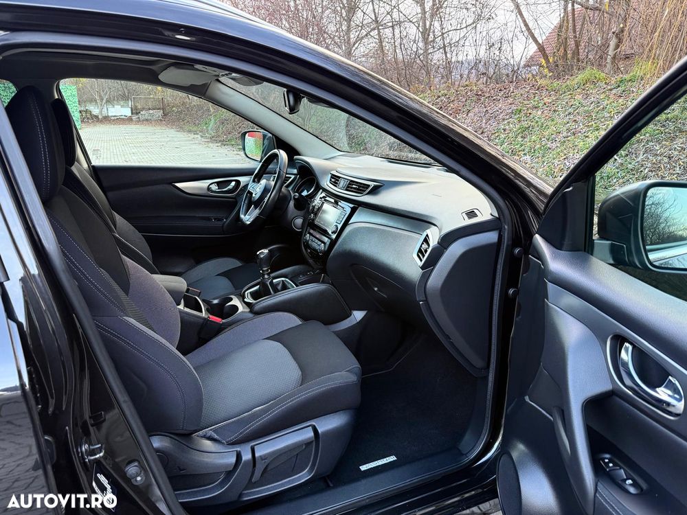 Nissan Qashqai 1.5 DCI N-Connecta - 20