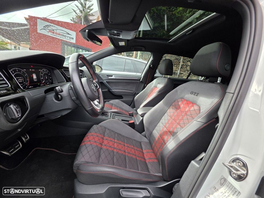 VW Golf 2.0 TSI GTi TCR DSG - 11