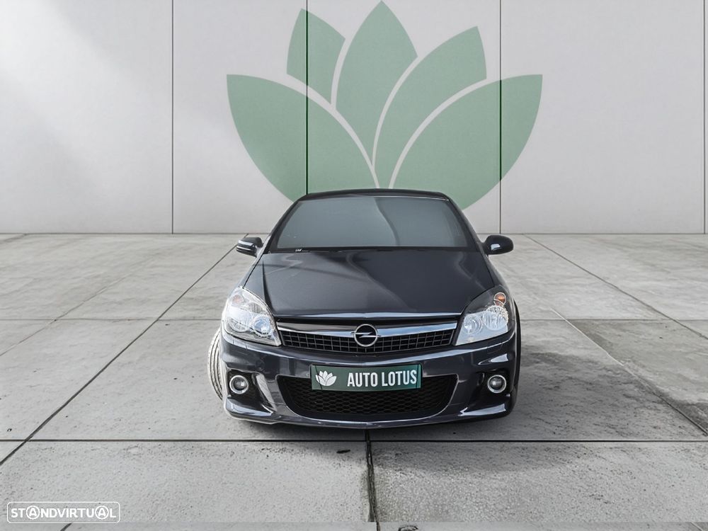 Opel Astra GTC 1.9 CDTI - 4