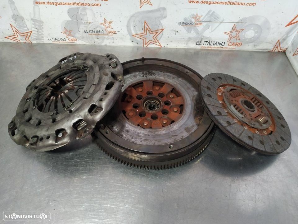 VOLANTE MOTOR MERCEDES-BENZ SPRINTER II FURGÓN - 1