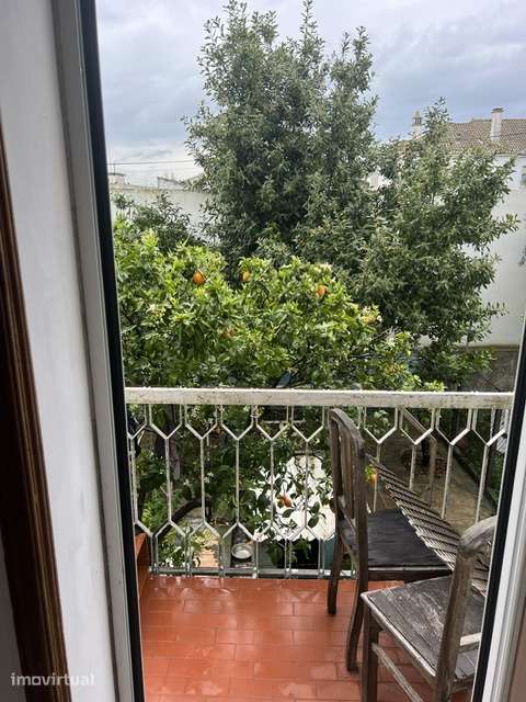 BEJA - APARTAMENTO T4 (177m2) COM JARDIM,GARAGEM E ARRECADAÇÃO - Grande imagem: 5/26