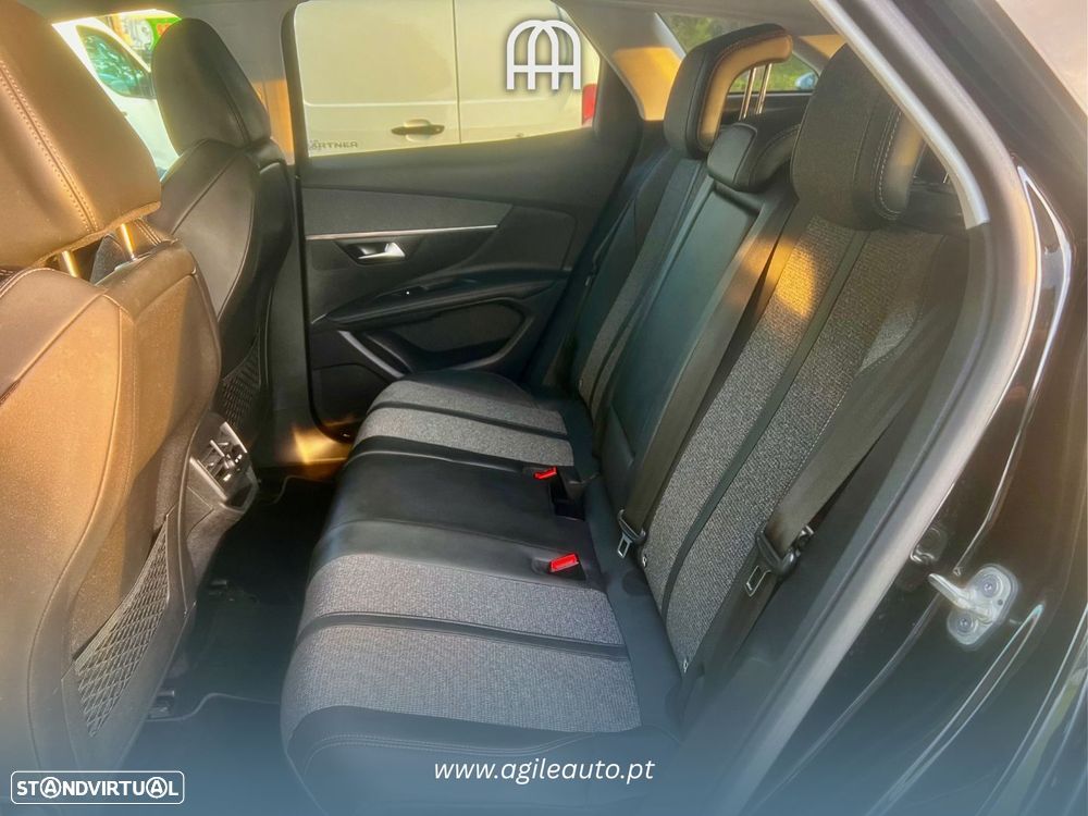 Peugeot 3008 PureTech 130 Stop & Start GPF EAT8 Allure - 11